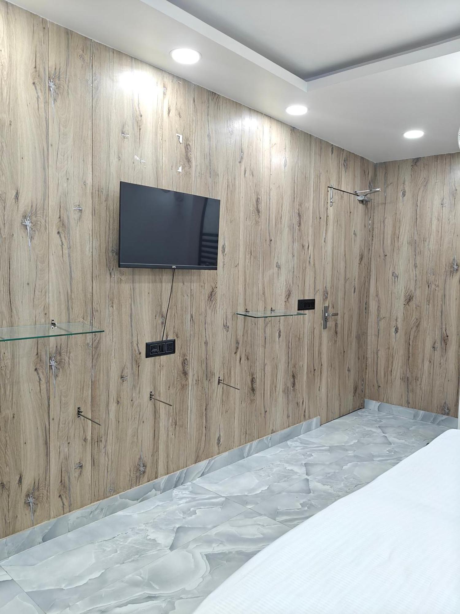Hotel Love Inn Lucknow Exterior foto